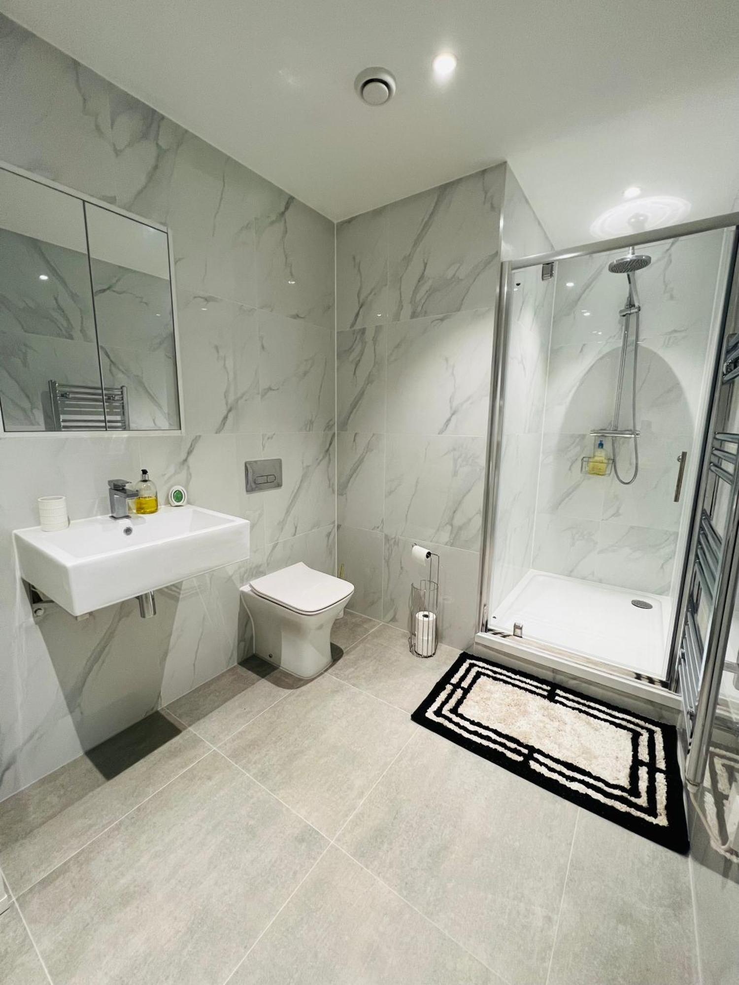 Stunning New Penthouse Apartment เซาเทนด์ ออน ซี ภายนอก รูปภาพ