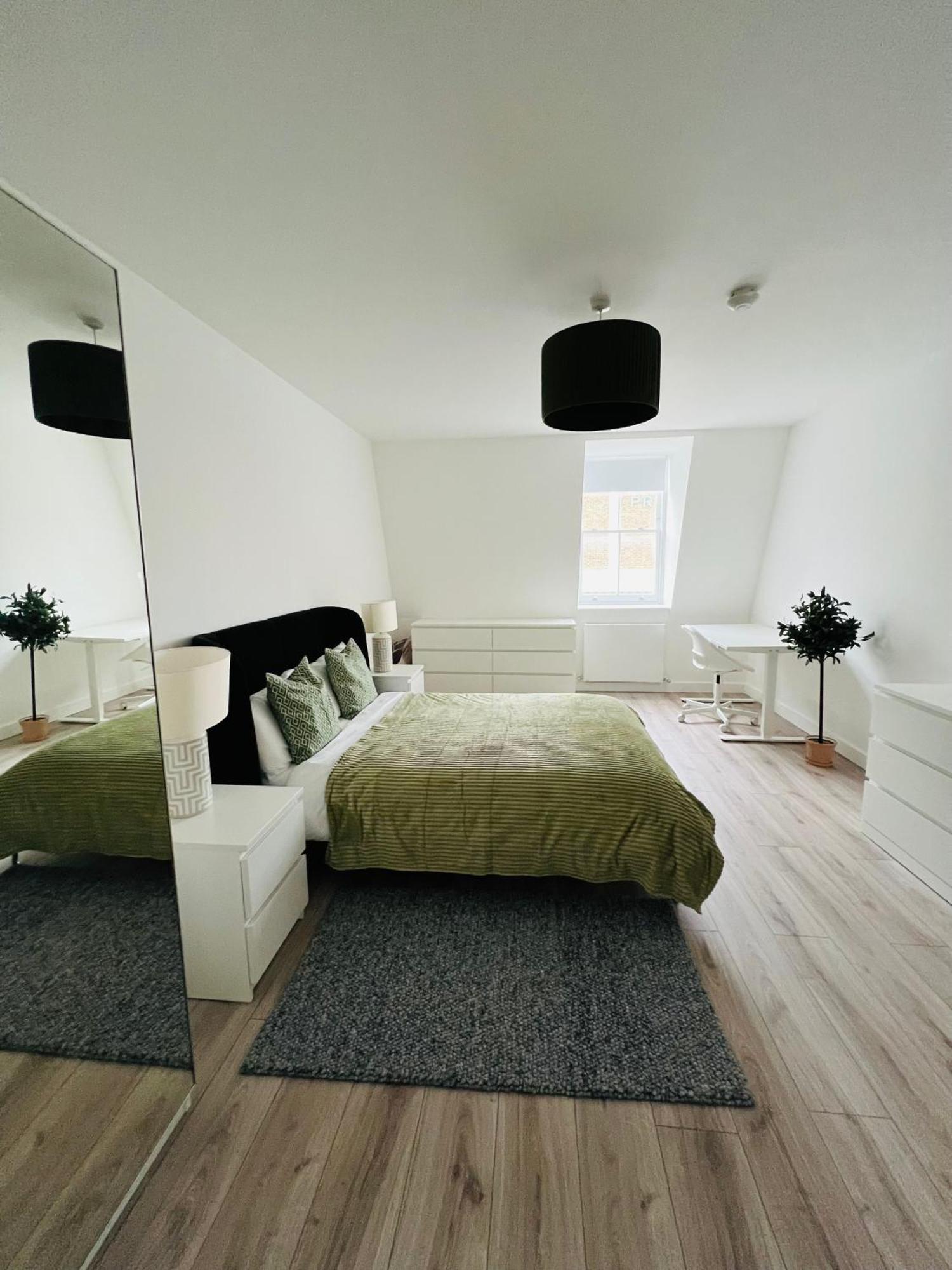 Stunning New Penthouse Apartment เซาเทนด์ ออน ซี ภายนอก รูปภาพ